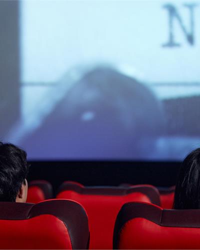 电影《731》上映仅一天！总票房破4亿，场次突破26.9万场，刷新中国影史单片单日总场次纪录【附电影行业市场分析】