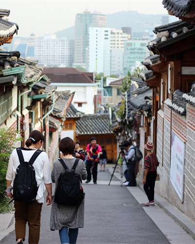 警报拉响！70岁人口超20岁，第一个消失的国家出现了