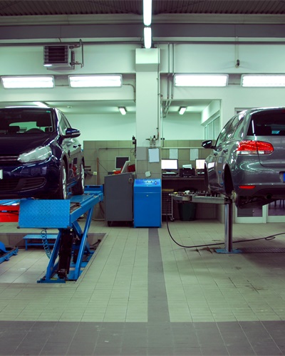 笨公司下笨功夫！奇瑞尹同跃自嘲“被迫营业”：雷军和余承东自带流量，逼得我们这些老头也上场做直播【附新能源汽车行业市场分析】