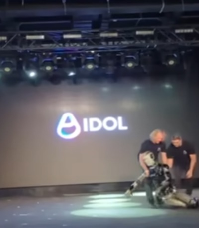 太尴尬了！俄罗斯发布首款国产人形机器人，出场突然摔倒被抬走【附人形机器人行业发展趋势】