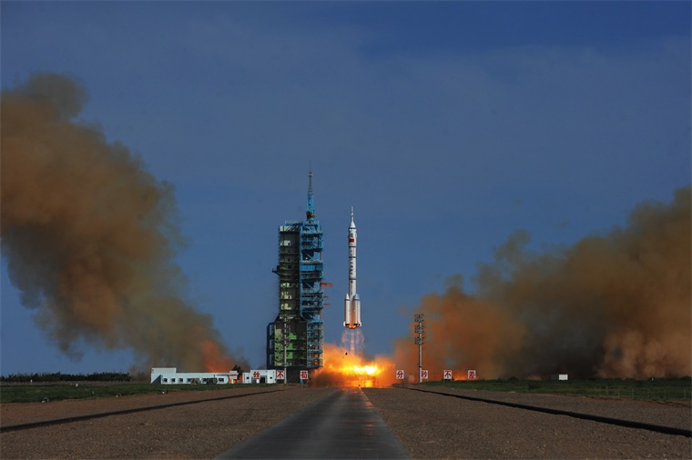 可重复使用 50 次！星河动力苍穹-50发动机变推力试车成功，解锁火箭垂直回收关键技术【附商业航天行业市场分析】