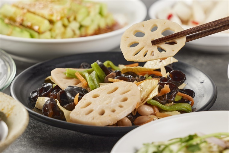 黄记煌也盯上了“现炒”这门生意