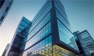 苹果明年换帅？古尔曼：库克带领苹果市值飙至4万亿美元，完全有资格自主决定个人去留【附<em>智能手机</em>行业市场分析】