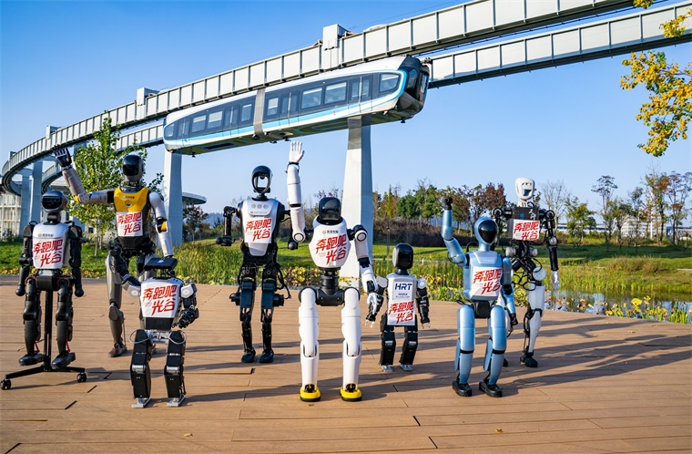 初创企业占比超半数!国家发改委:鼓励创新是好事,但要注意防范重复度高人形机器人产品“扎堆”上市【附人形机器人行业市场分析有】