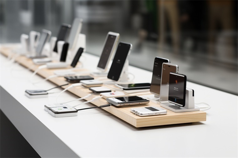 手机厂靠拢豆包