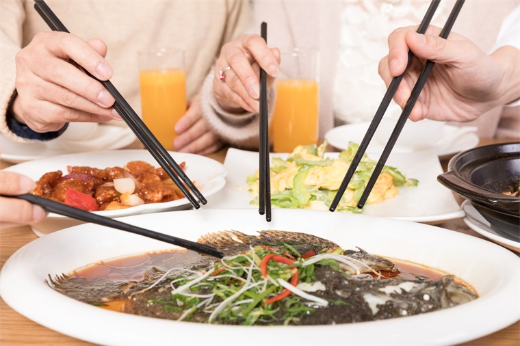 吃鱼再也不怕卡喉咙！中科院培育出无肌间刺鲫鱼