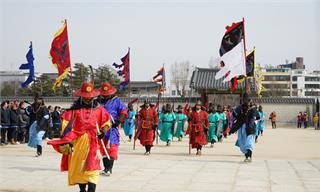 韩国国家报告：中国<em>智能</em><em>汽车</em>、机器人综合竞争力已全面超越韩国，未来差距进一步扩大【附人形机器人产业分析】