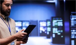 OpenAI奥尔特曼：<em>AI</em>在美国不太受欢迎，<em>数据中心</em>成为电价上涨背锅侠【附<em>人工智能</em>行业市场分析】