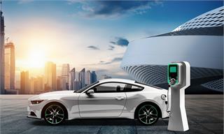 油价大涨成助推器！比亚迪汽车A股迎来历史性时刻：总市值成功突破1万亿元【附<em>新能源</em>汽车行业市场分析】