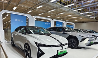 突发！2026年第一颗大雷炸了，7000亿一夜消失