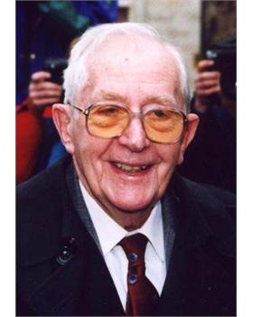 刘易斯-吉尔伯特（II）