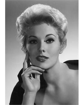 明星个人简介:金-诺瓦克个人资料简历档案