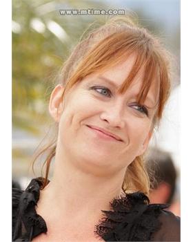 珍妮弗-钱伯斯-林奇